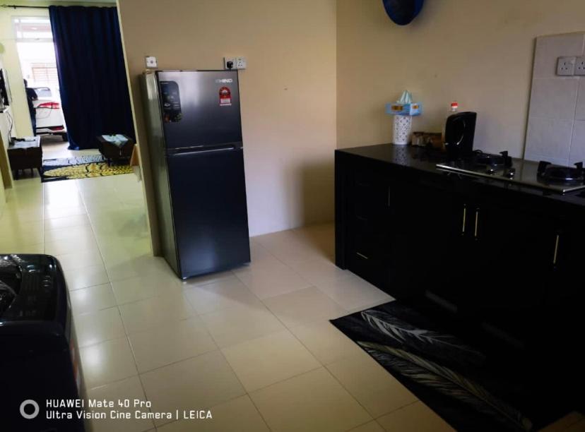 Cahya Homestay Bukit Gambang Eksteriør billede